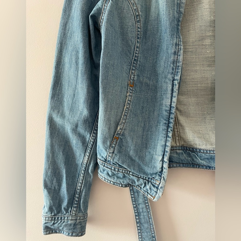 Vintage D&G Dolce & Gabbana Light Blue Denim Belted Jacket XS Y2K - Picture 13 of 14